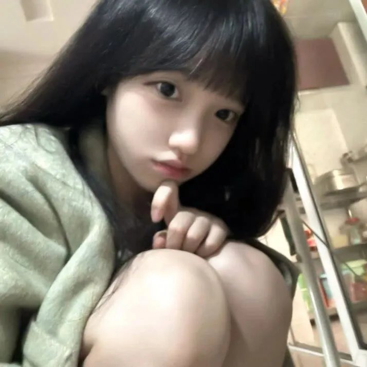 雨中的女人